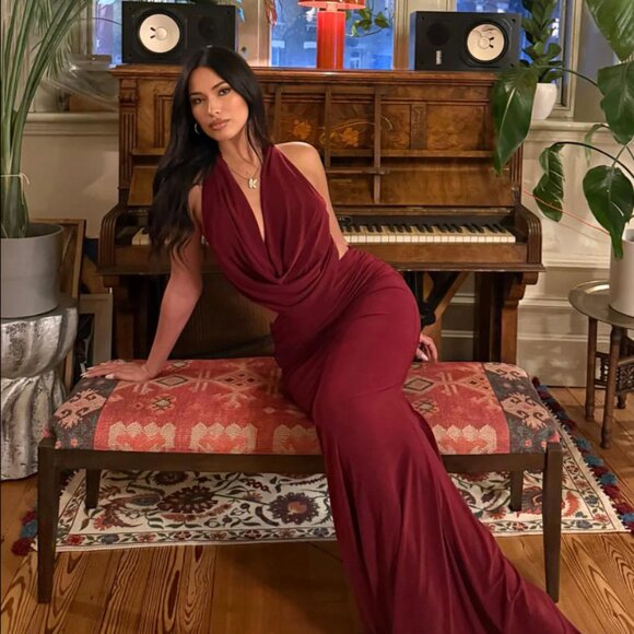 Fashion Nova Make An Effort Maxi Dress in Burgundy - Picture 2 of 4